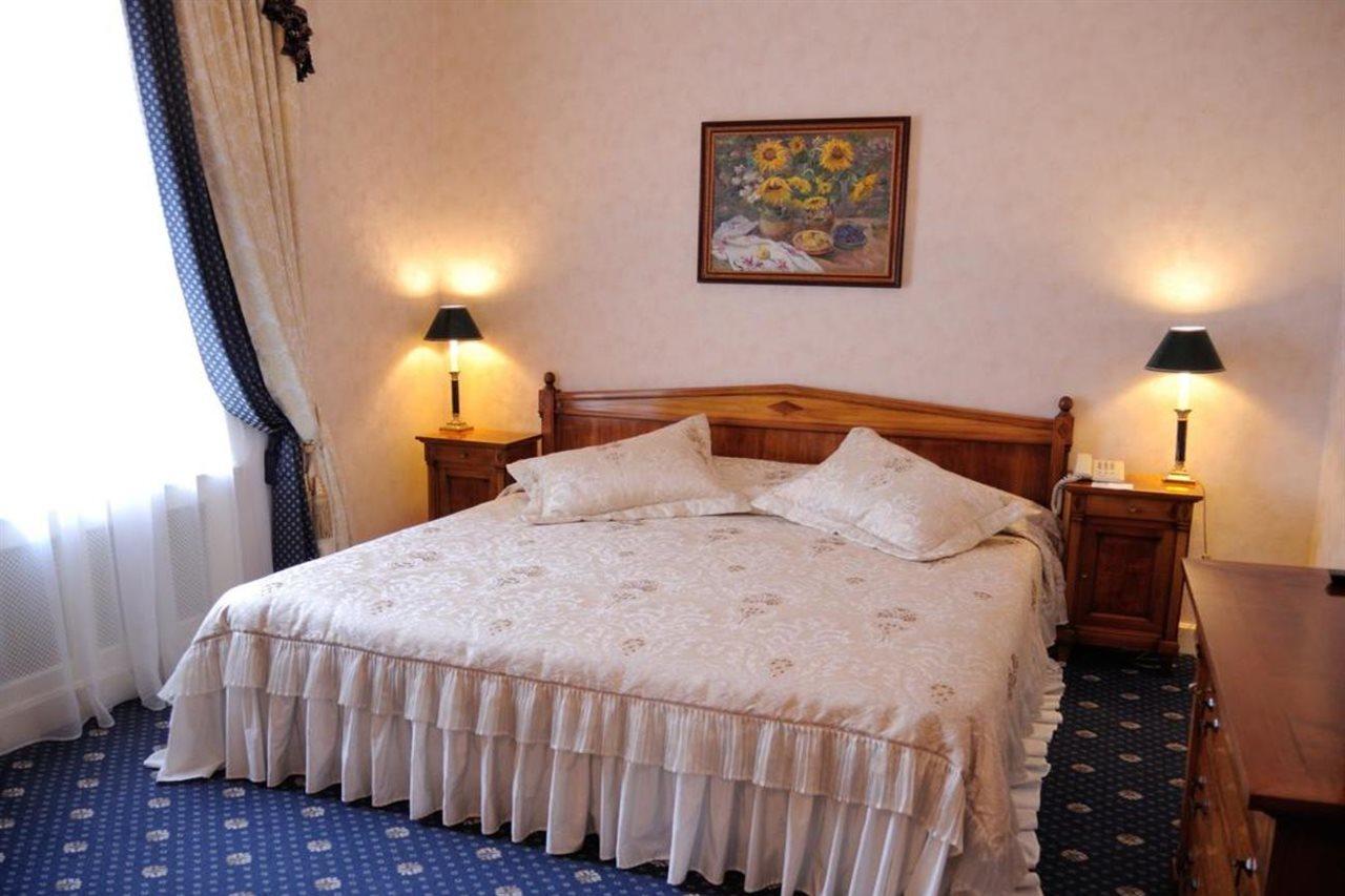 Grand Hotel Ukraine Dnipro Exteriör bild
