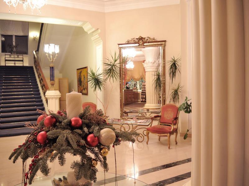 Grand Hotel Ukraine Dnipro Exteriör bild