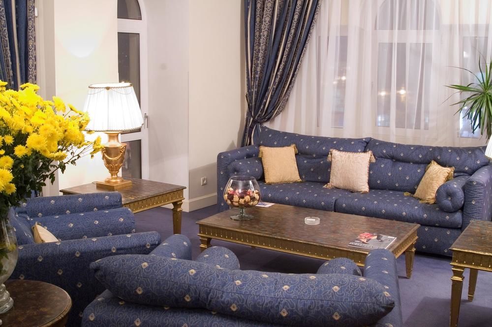 Grand Hotel Ukraine Dnipro Rum bild